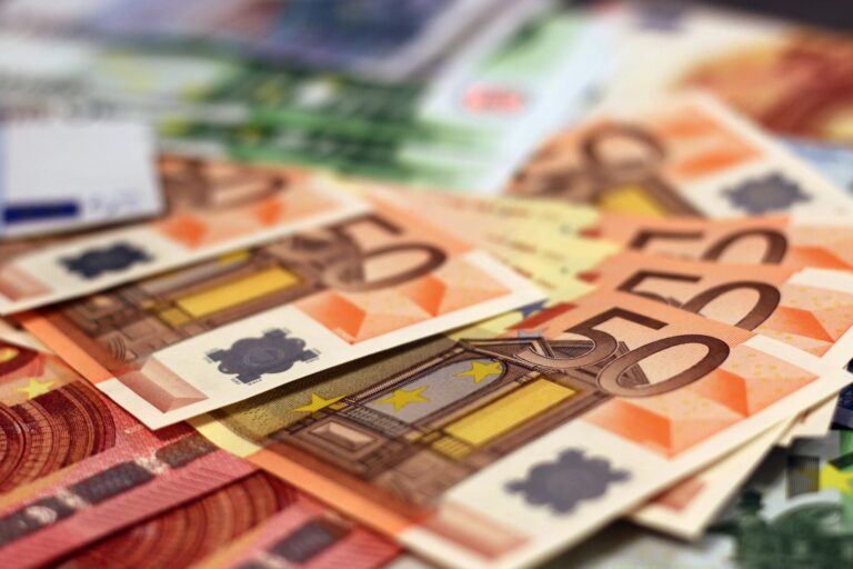 money xrimata 3