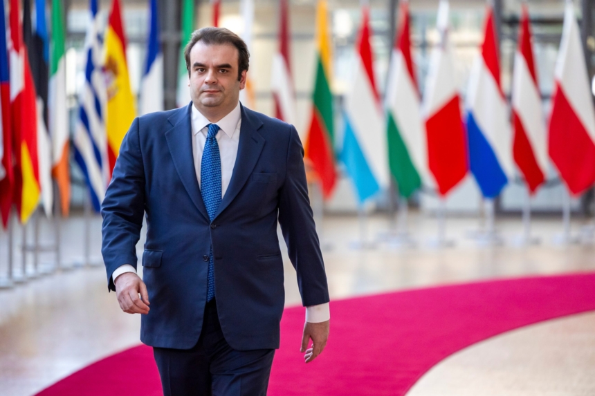 Πιερρακάκης ανακοινώνει καθορισμό προθεσμιών στις διαπραγματεύσεις για τη διαχείριση του ιδιωτικού χρέους και νέους κανόνες λειτουργίας. 1 ap26068530602717 1 scaled